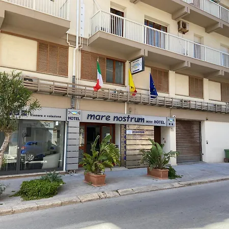 Mare Nostrum Petit Hotel