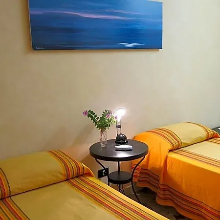 Hotel Mare Nostrum Petit 2*